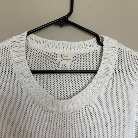 WHITE CABLEKNIT SWEATER - Picture 4 of 8